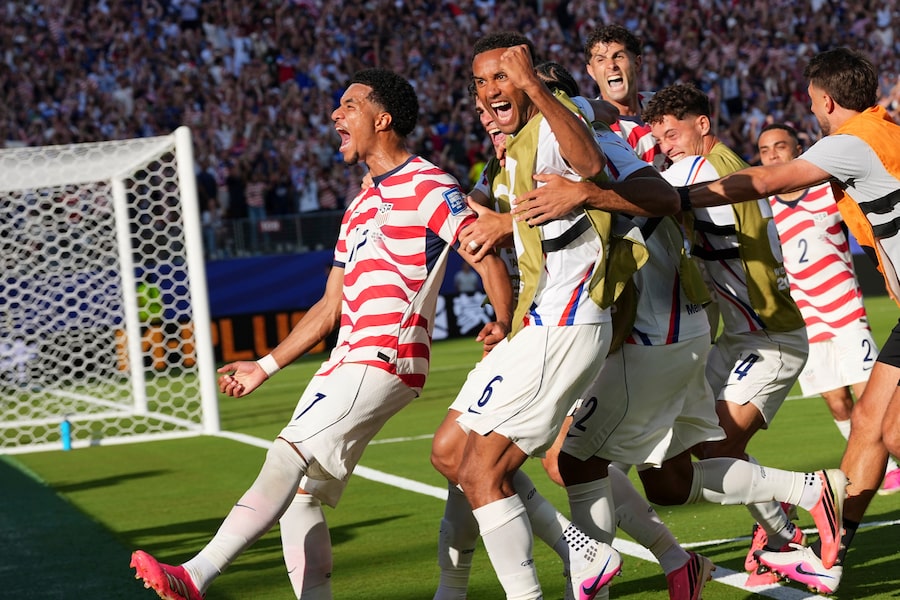 US Men's Football Team