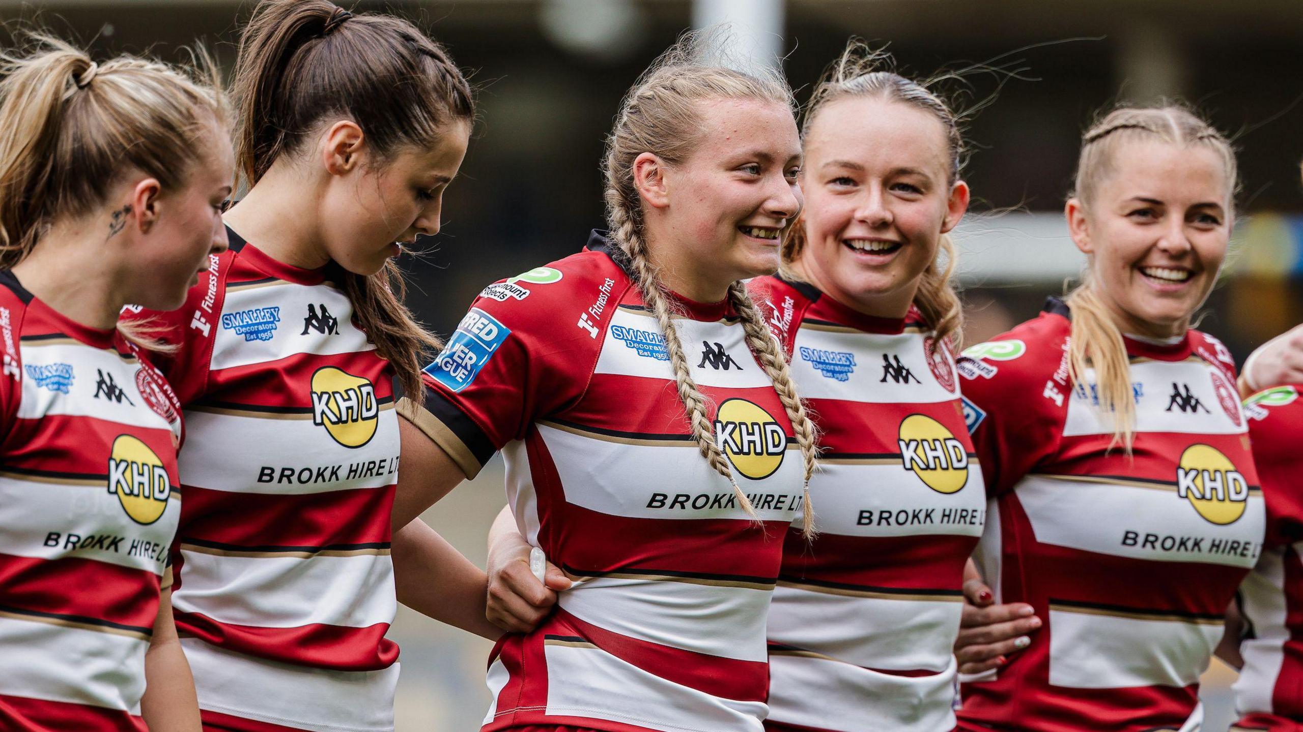 Wigan thrash Saints in opening Super Four game